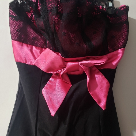 Itty Bitty Date Night dress 1 - Picture 3 of 4